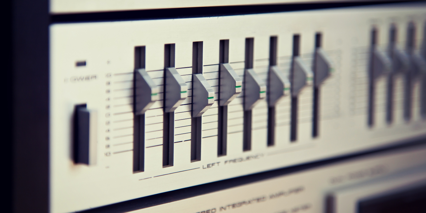 Vintage stereo equalizer
